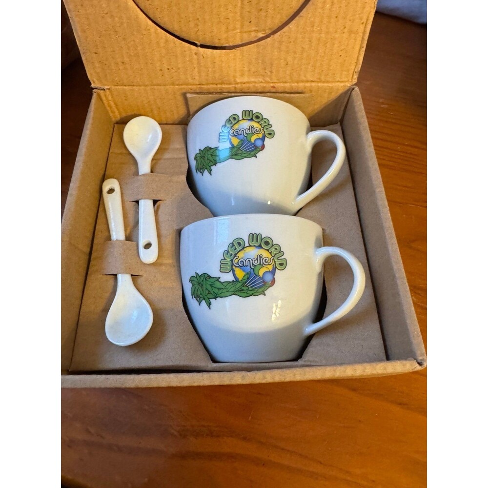 Weed World Tea Cups Set